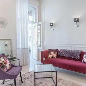 Milano Design Center With Ac Apartamento Budapest